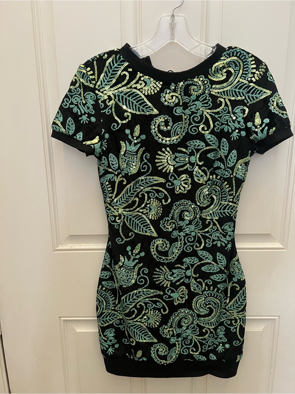 Cosmopolitan Black Velvet Turquoise Sequined Short Mini Party Dress Sz Small